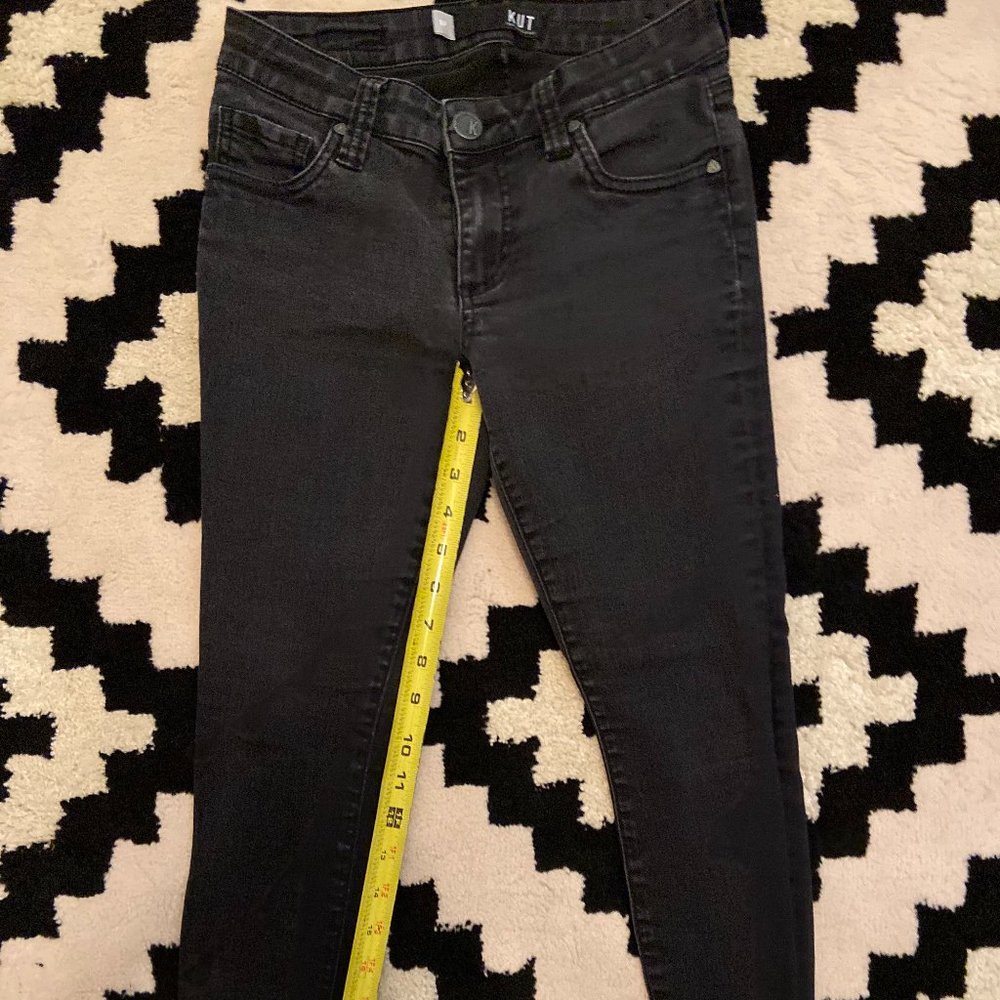 Black Mid-Rise Jeans
